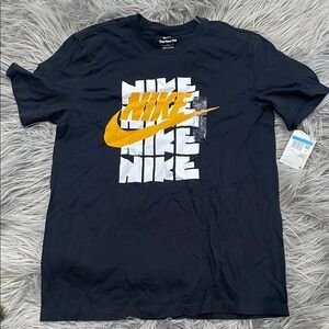 Nike Black and Yellow Short Sleeve Tees